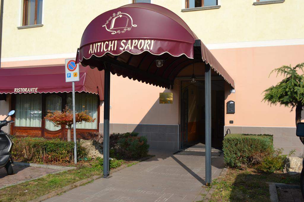 Tricolore Hotel Gaida Exterior foto